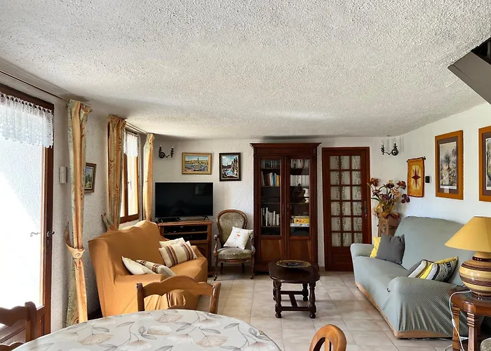 度假居 La Charmante *